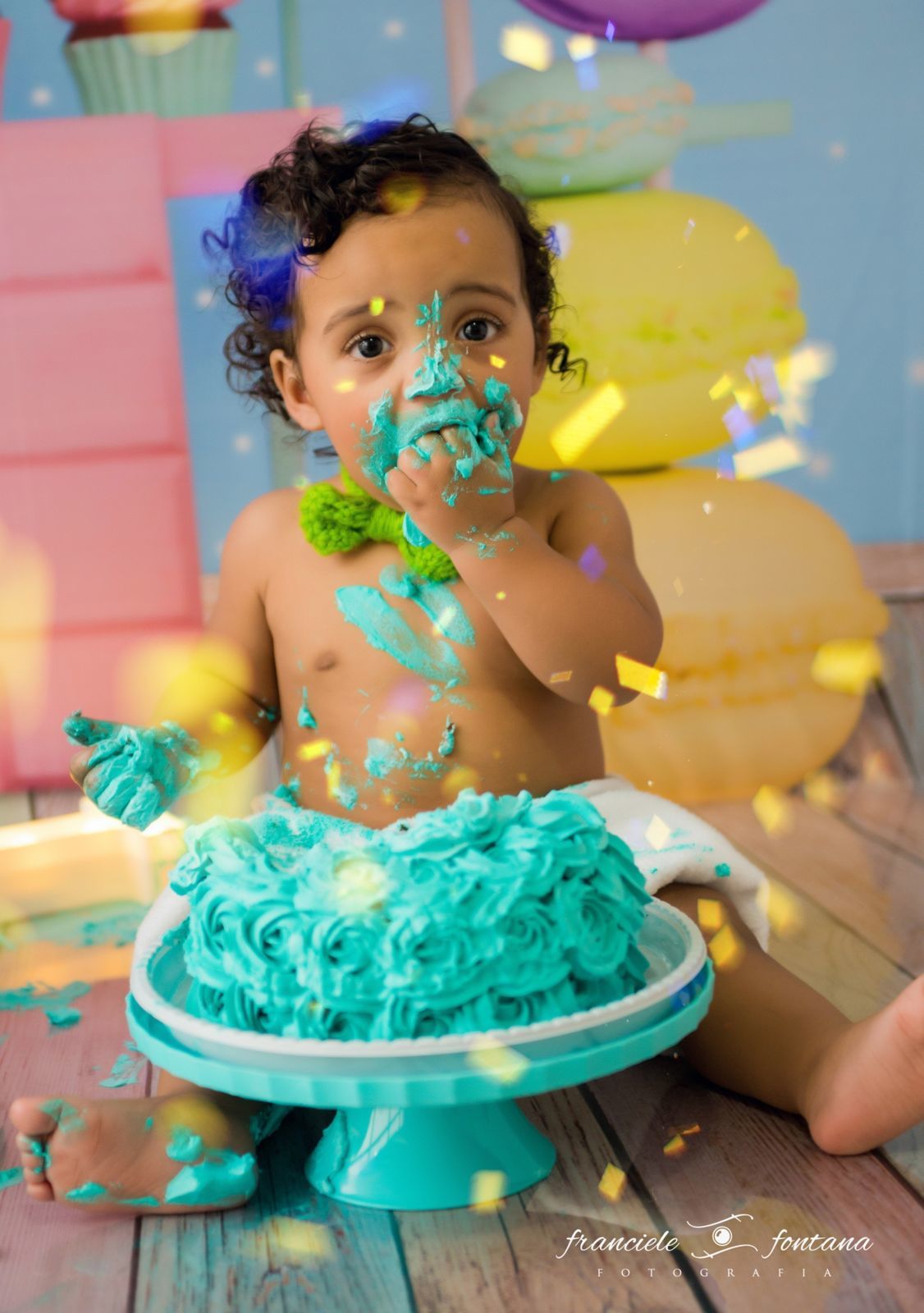 Foto SMASH THE CAKE Foto SMASH THE CAKE - Imagem 3