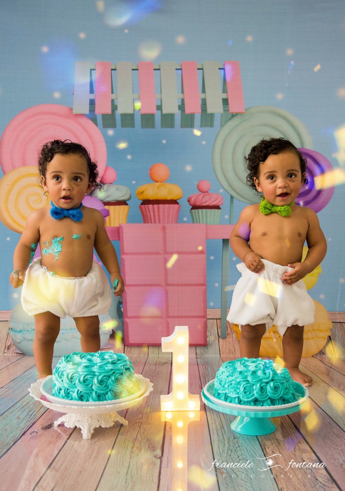 Foto SMASH THE CAKE Foto SMASH THE CAKE - Imagem 0